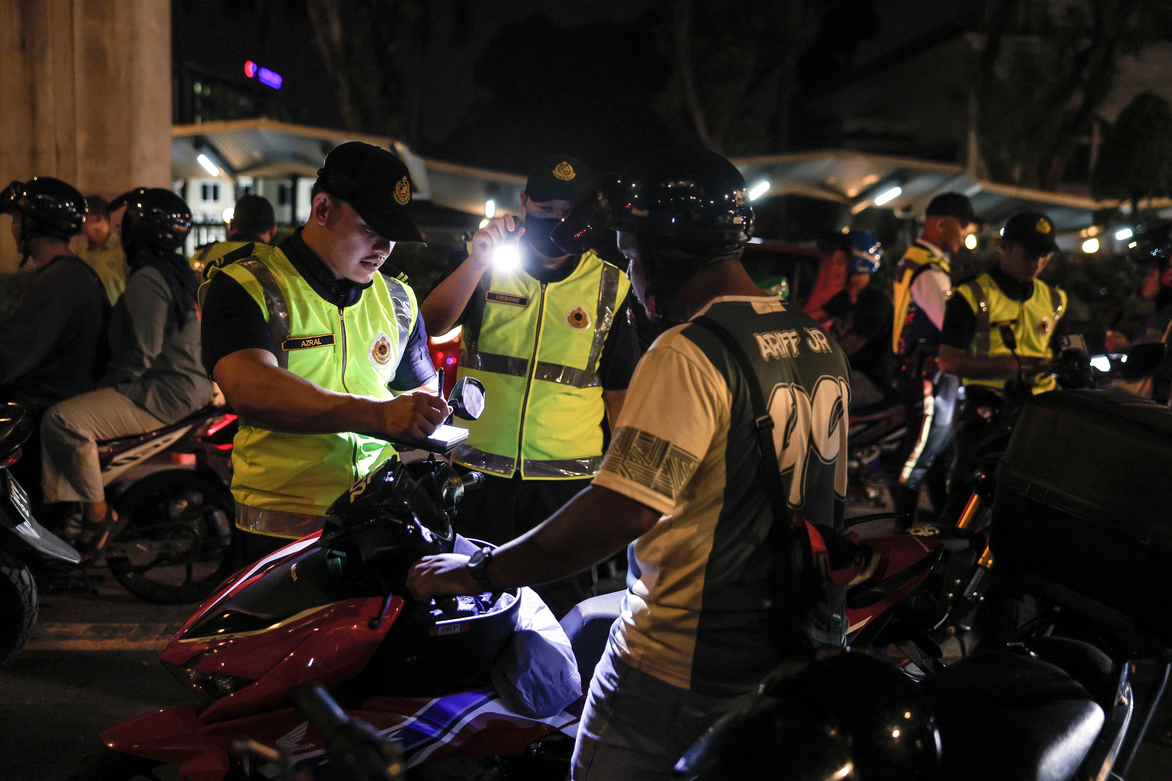 175,909 saman kenderaan barangan belum dilunaskan, JPJ lancar operasi