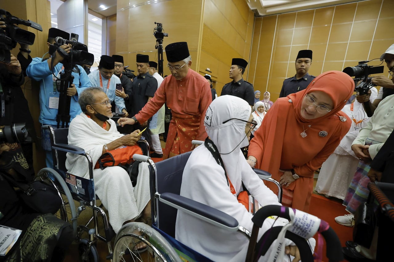 Agong prihatin isu ruang sempit, sesak di Mina