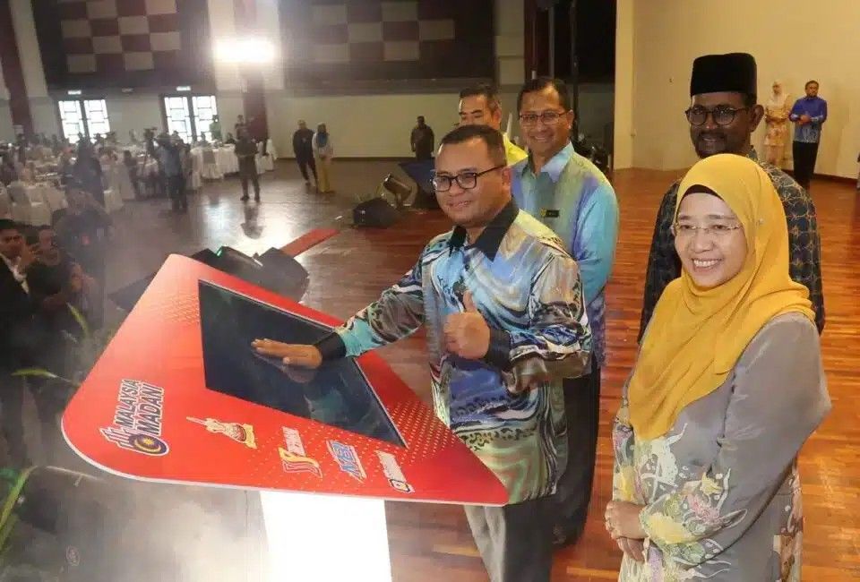 雪州奉献计划培育更具竞力 和关怀社会的大学生