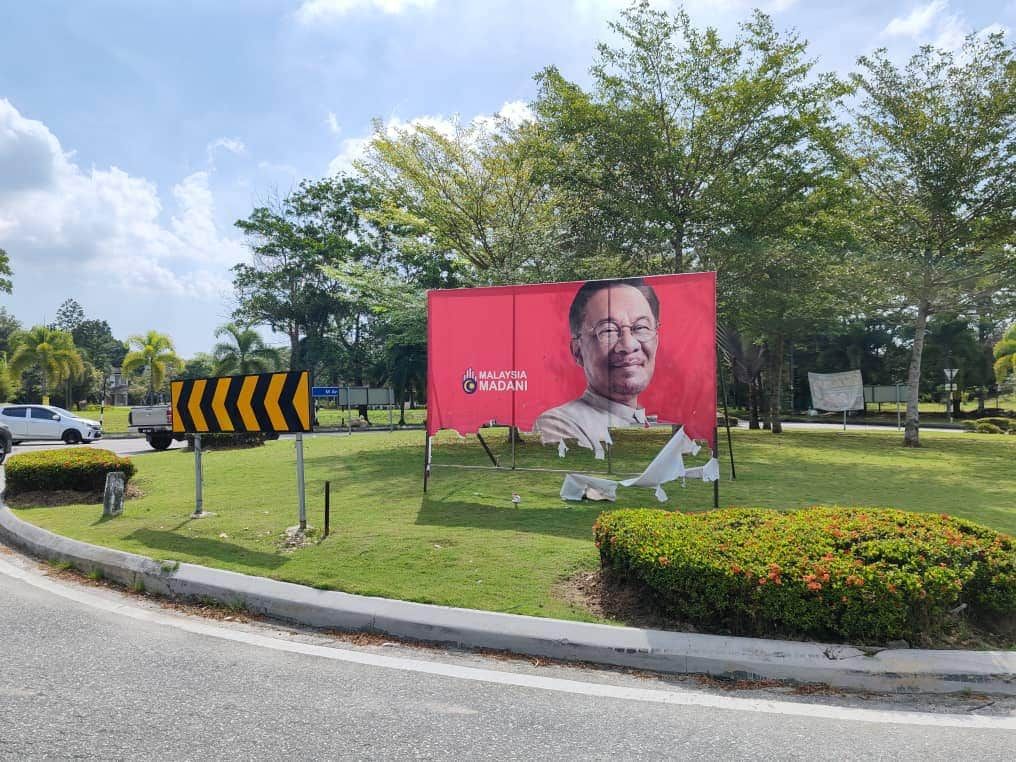 安华万挠宣传牌遭破坏 蔡伟杰促警方彻查