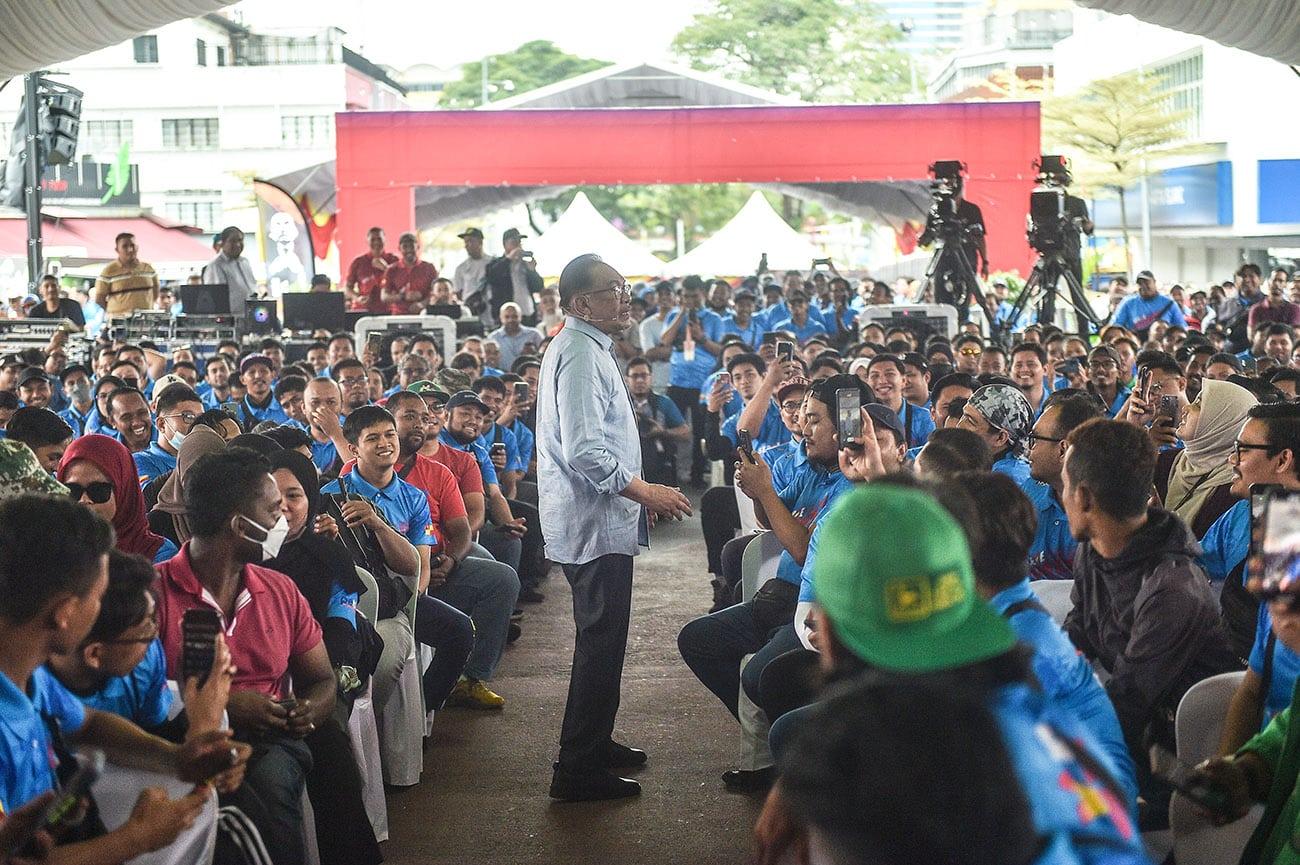 PM luang masa bertemu ribuan pemandu p-panggilan