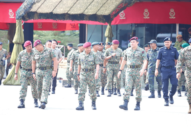 Raja Muda berangkat saksi pertandingan menembak tentera darat