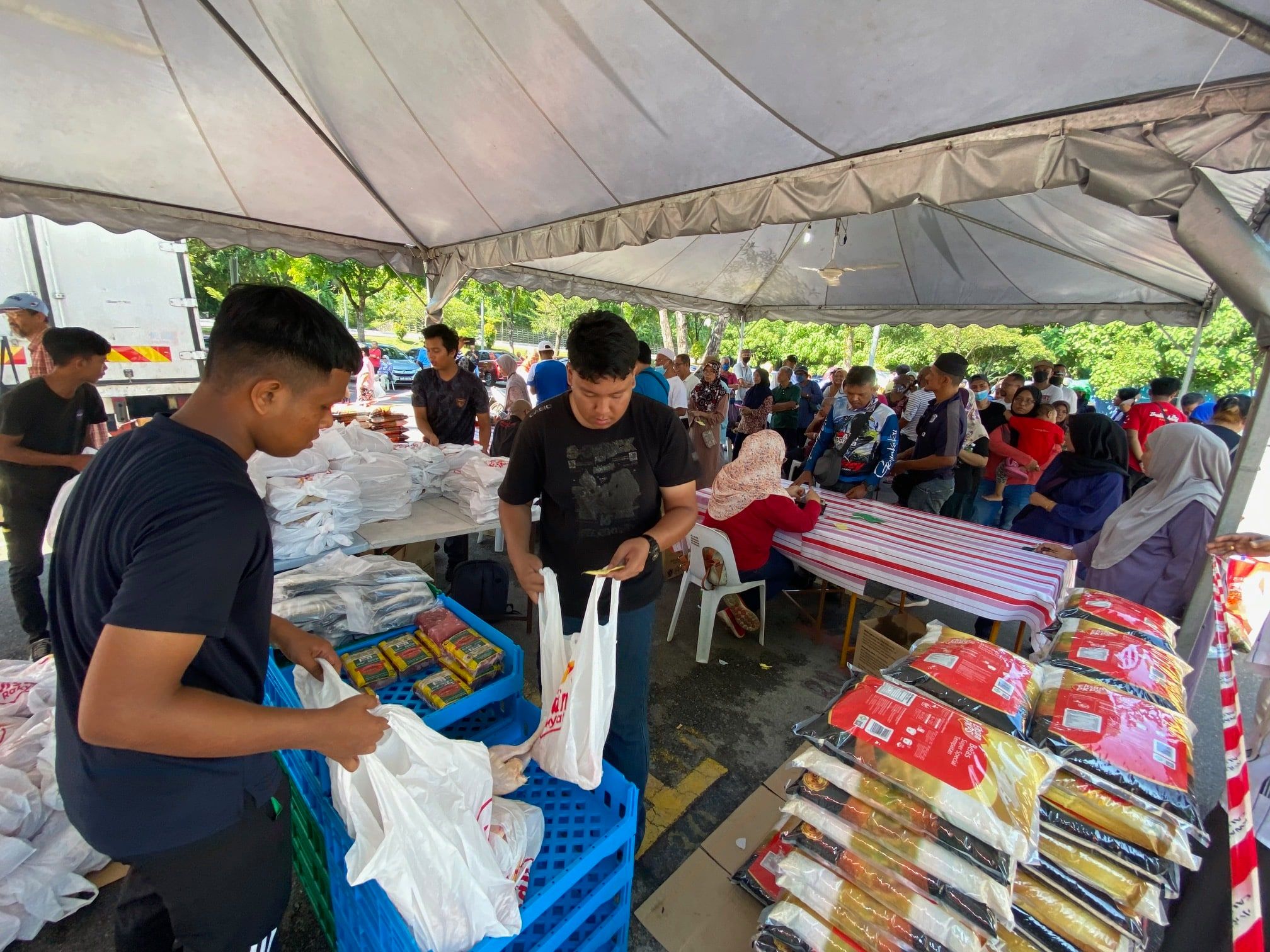 Program JER dinanti ramai, pasar jadi pilihan kedua beli barangan dapur