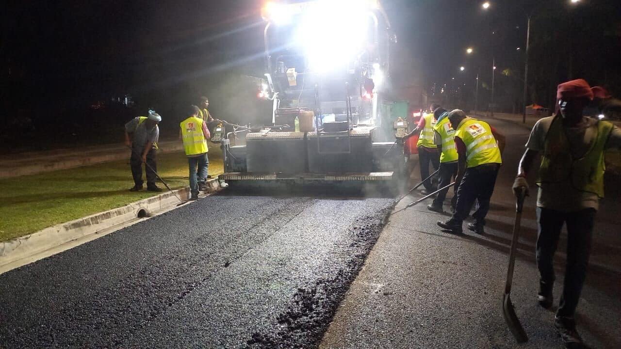 Penuhi kemudahan ramai, kerja turap jalan diteruskan di Persiaran Puchong Permai