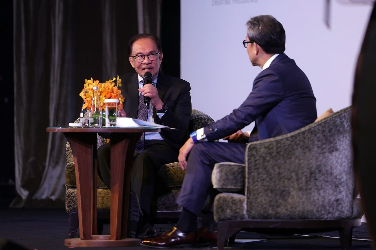 敦马绝境挣扎标榜影响力 安华：让他变得无关紧要