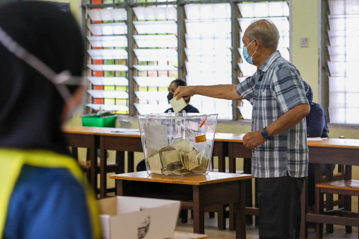 珍惜手中一票  记得回家投票