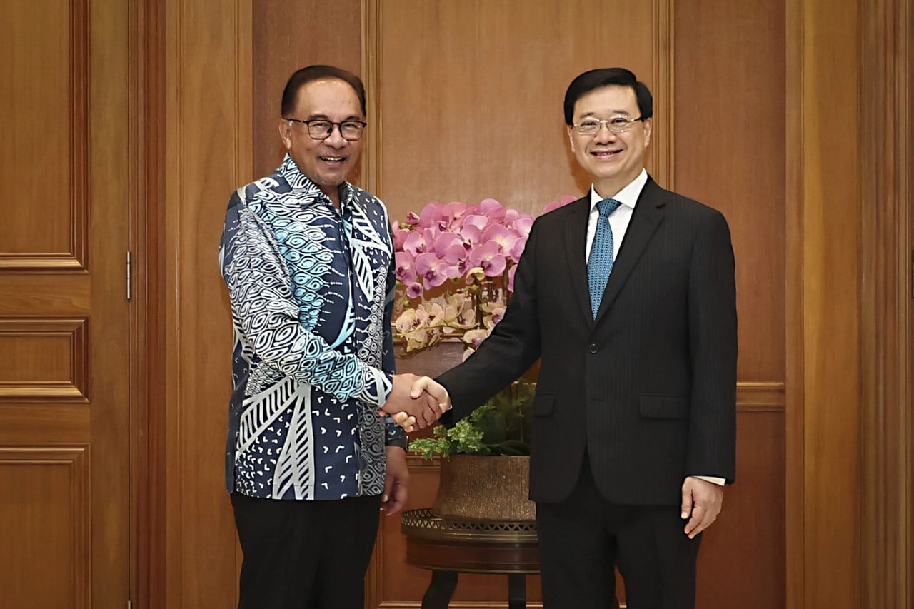 PM Anwar, HK chief executive John Lee hold meeting