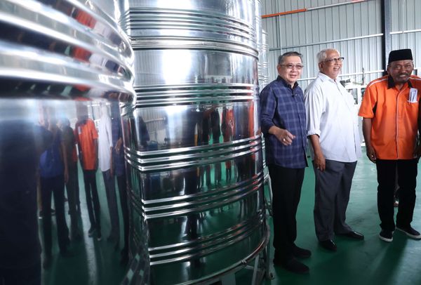 政府不仓促落实目标式补贴 给小业者至少两年时间准备