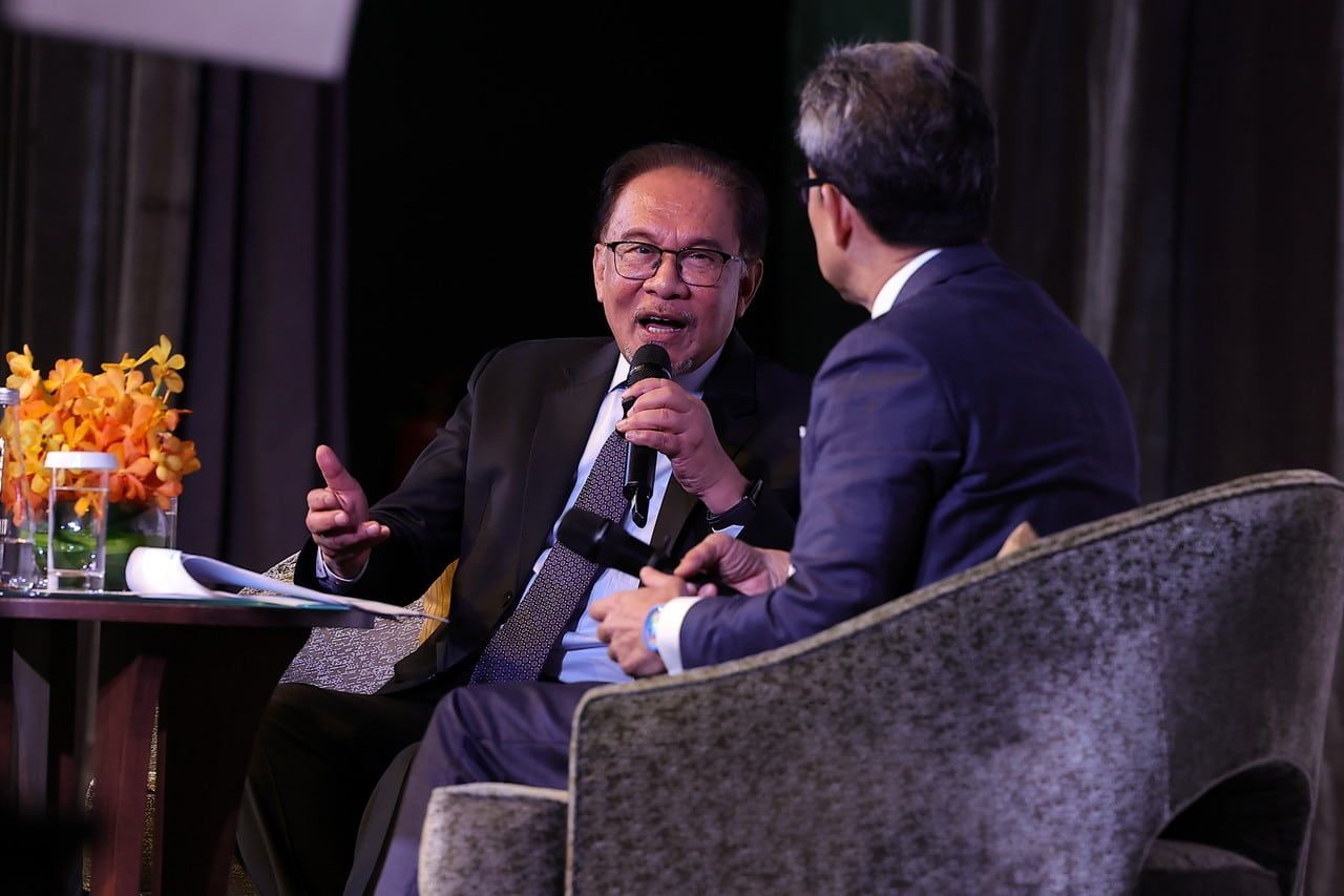 PM Anwar to present proposed constitutional amendment to Malay Rulers on child citizenship