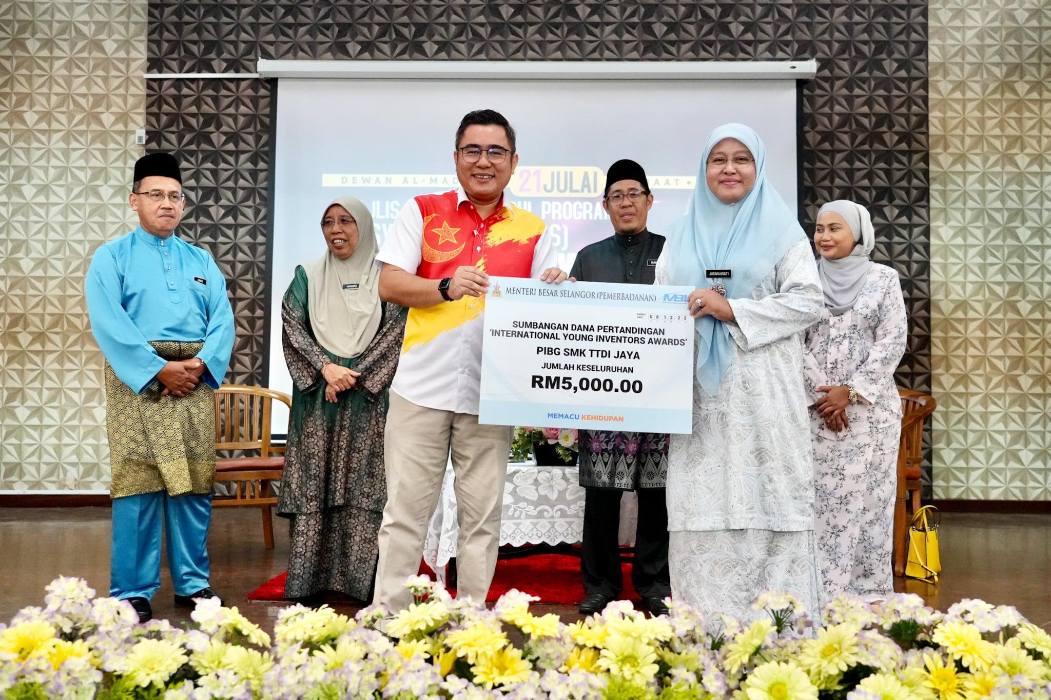 89 peserta tuisyen percuma, cemerlang SPM terima sumbangan MBI