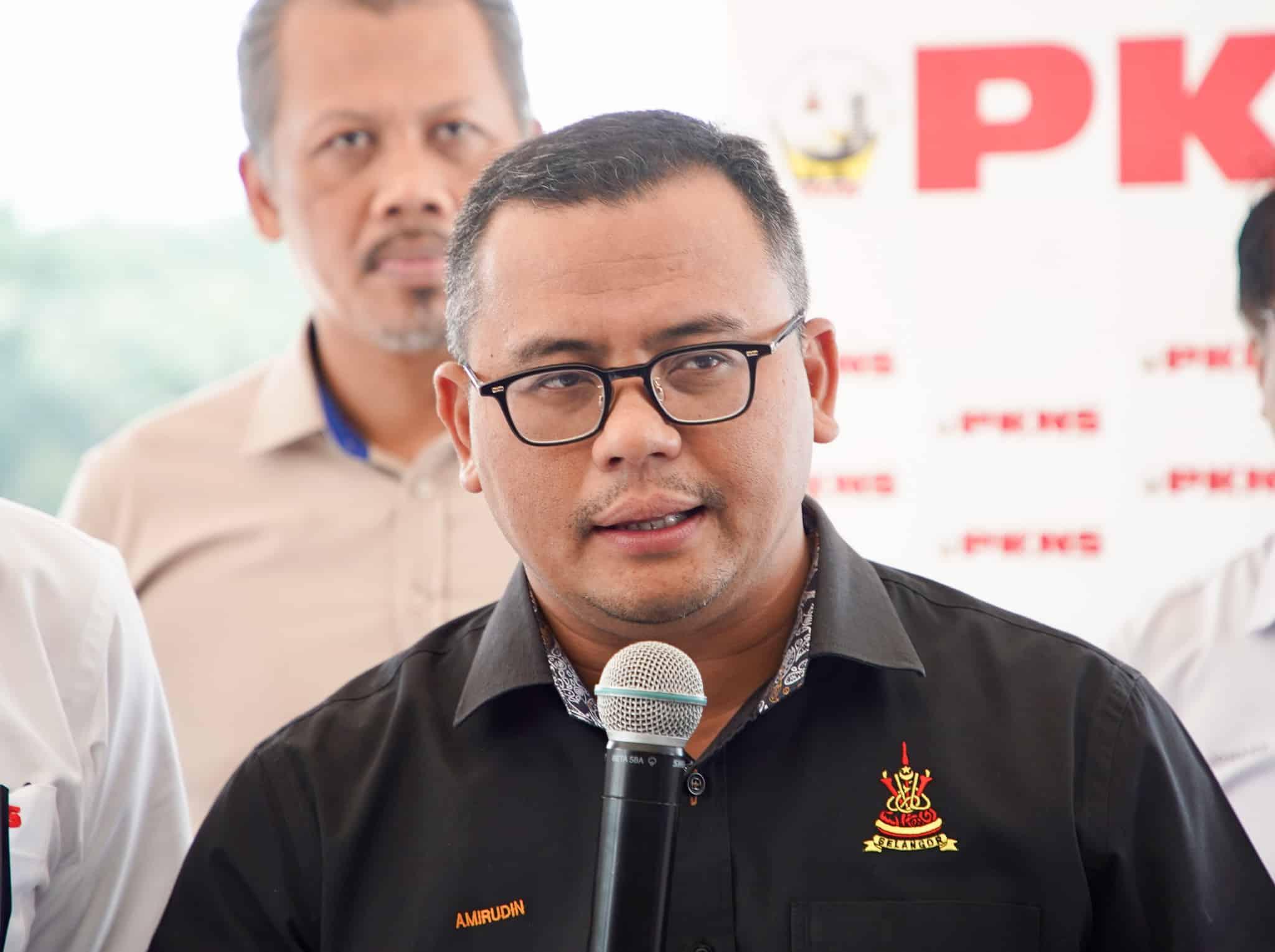 Is that all you have? MB chides Azmin over free parking promise