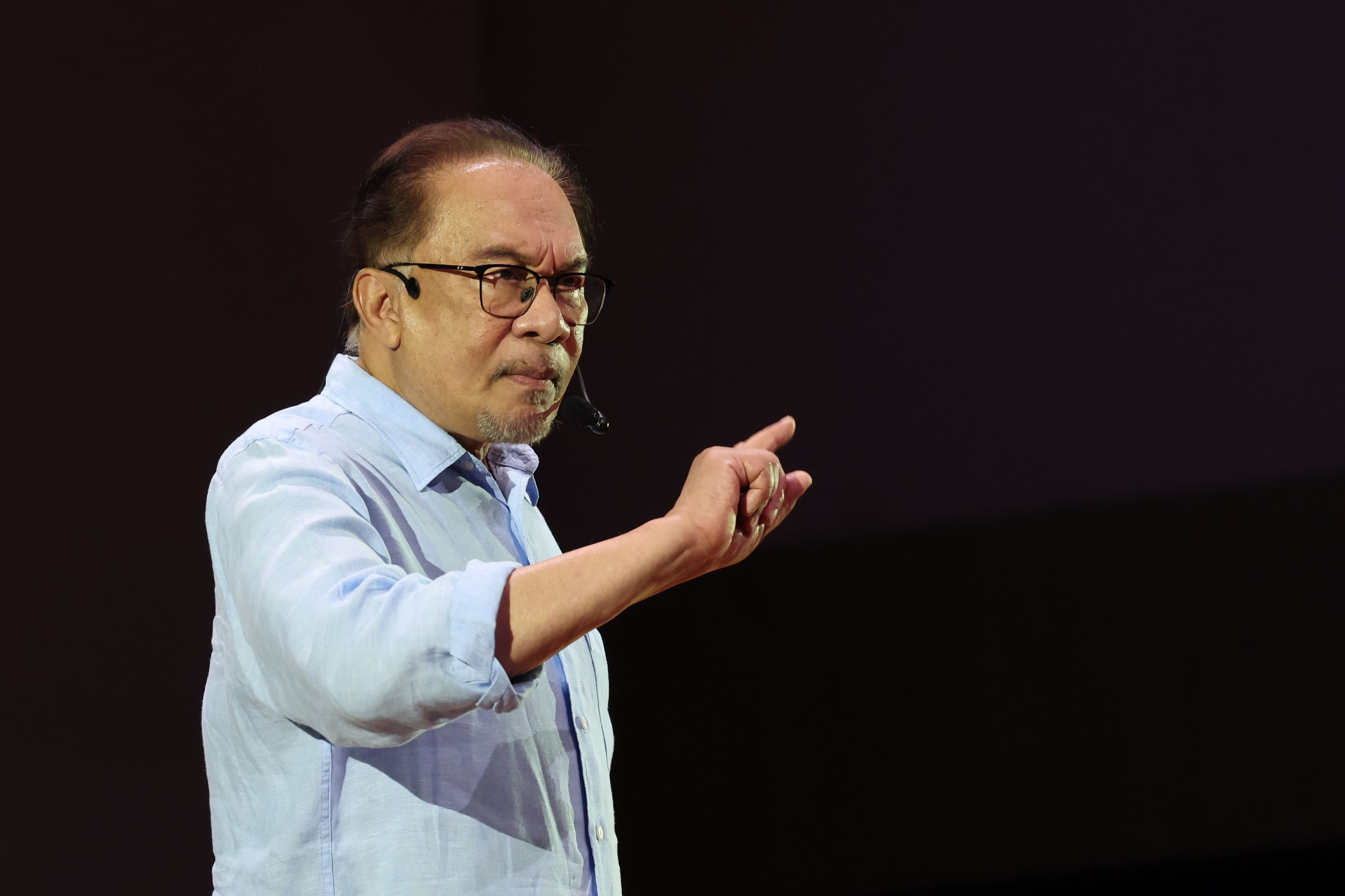 我国不接受法国世俗主义  安华：须融入宗教价值观