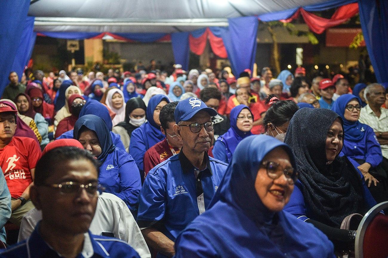Ahli politik harus hormati titah sultan, elak manipulasi isu kaum, agama