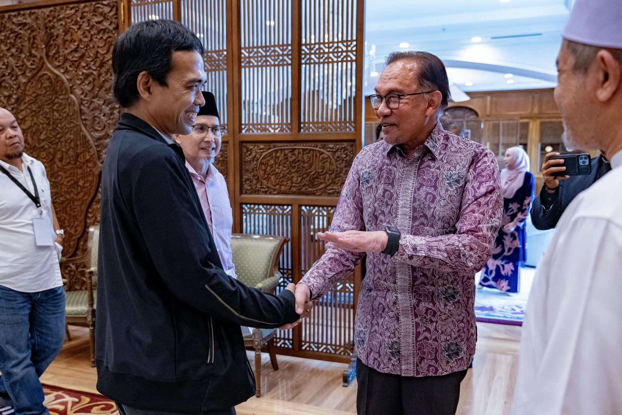 Anwar, Ustaz Abdul Somad bertemu bincang dinamik dakwah, isu agama