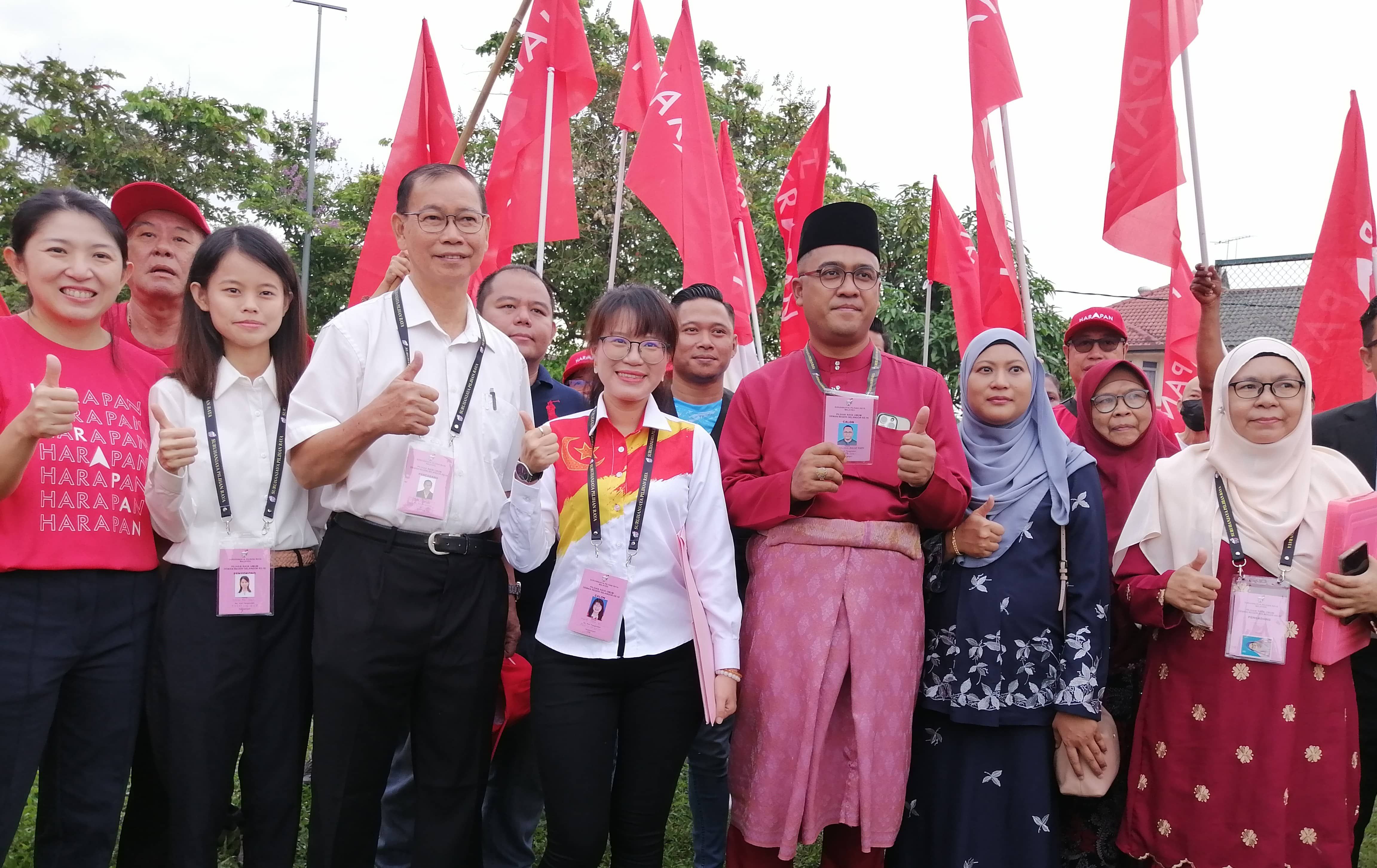 雪州选举：希盟3号候选人王诗棋.阿巴斯   史里肯邦安.斯里沙登迎三角战