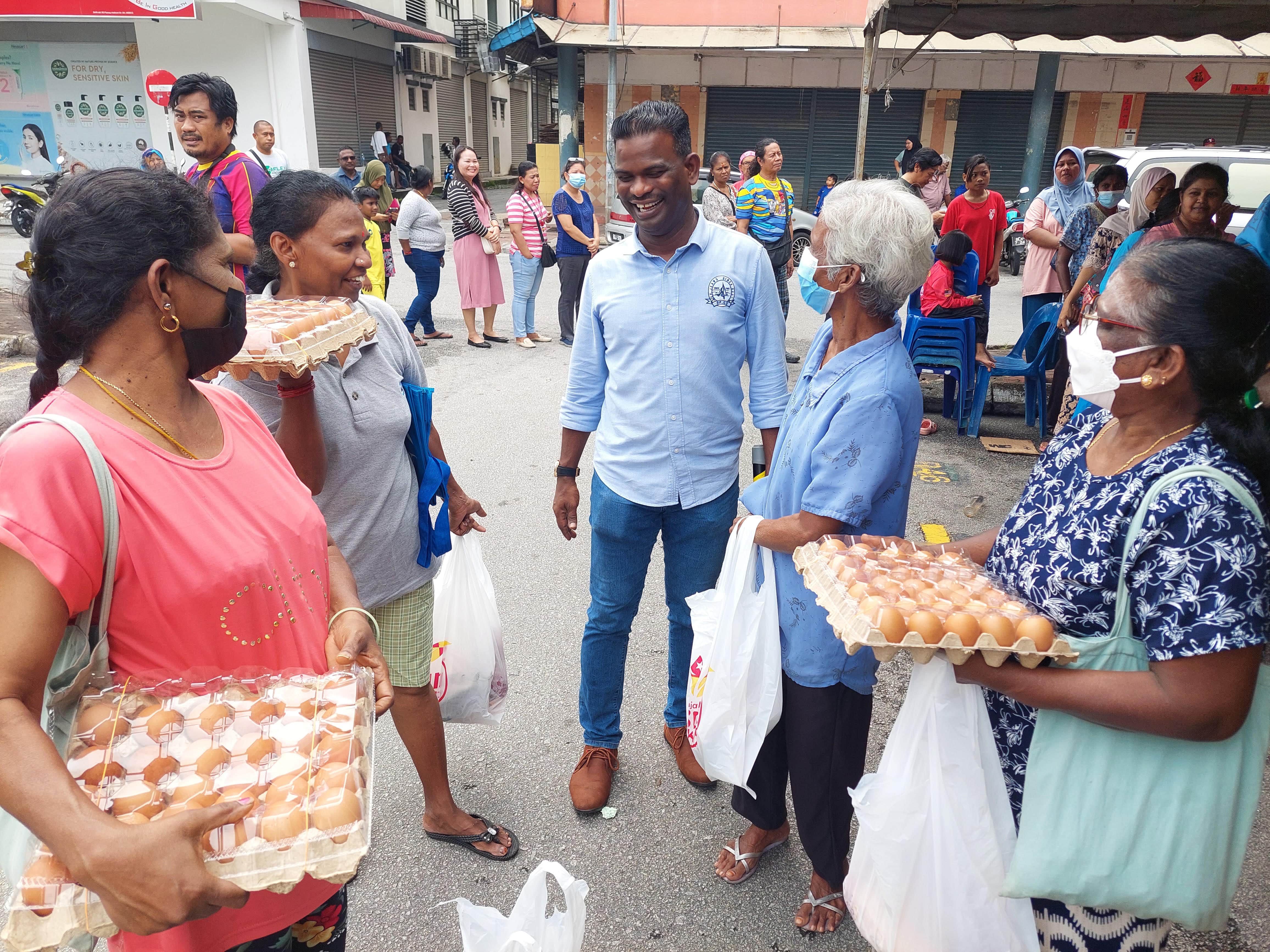 மாநில அரசின் மலிவு விற்பனையை இந்தியர்கள் பயன்படுத்திக் கொள்ள வேண்டும்