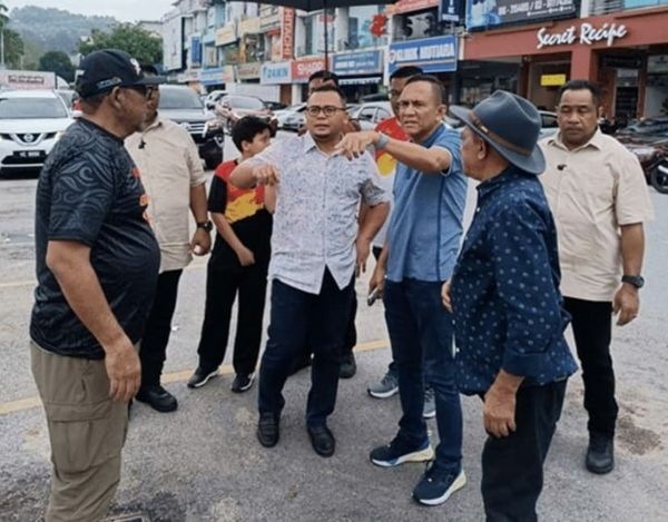 阿米鲁丁积极处理鹅唛民生课题 解决美拉瓦蒂花园道路破烂