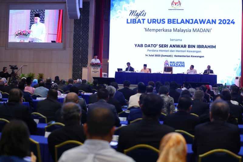 Govt to issue strategic investor pass — PM