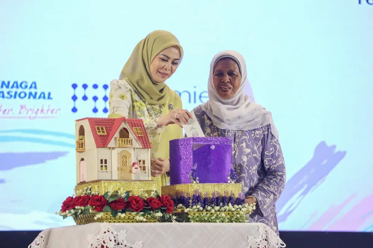 Tengku Permaisuri Norashikin graces launch of Rumah KanWork wakaf project