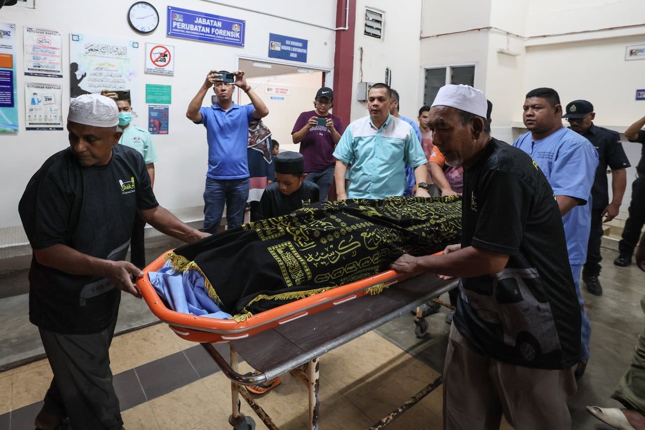 Jenazah kelapan tragedi kepala air dikebumikan di Gambang, malam ini