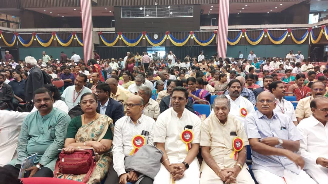கோலாகல நிகழ்வுகளுடன் தொடங்கியது உலகத் தமிழாராய்ச்சி மாநாடு