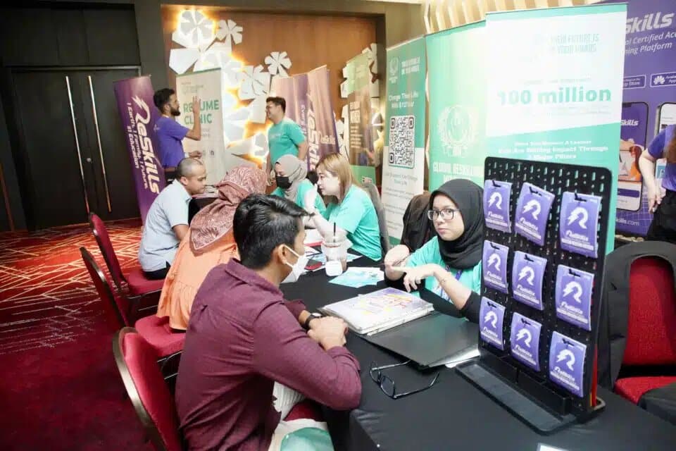 State job fair helps 20,000 people secure jobs in various sectors