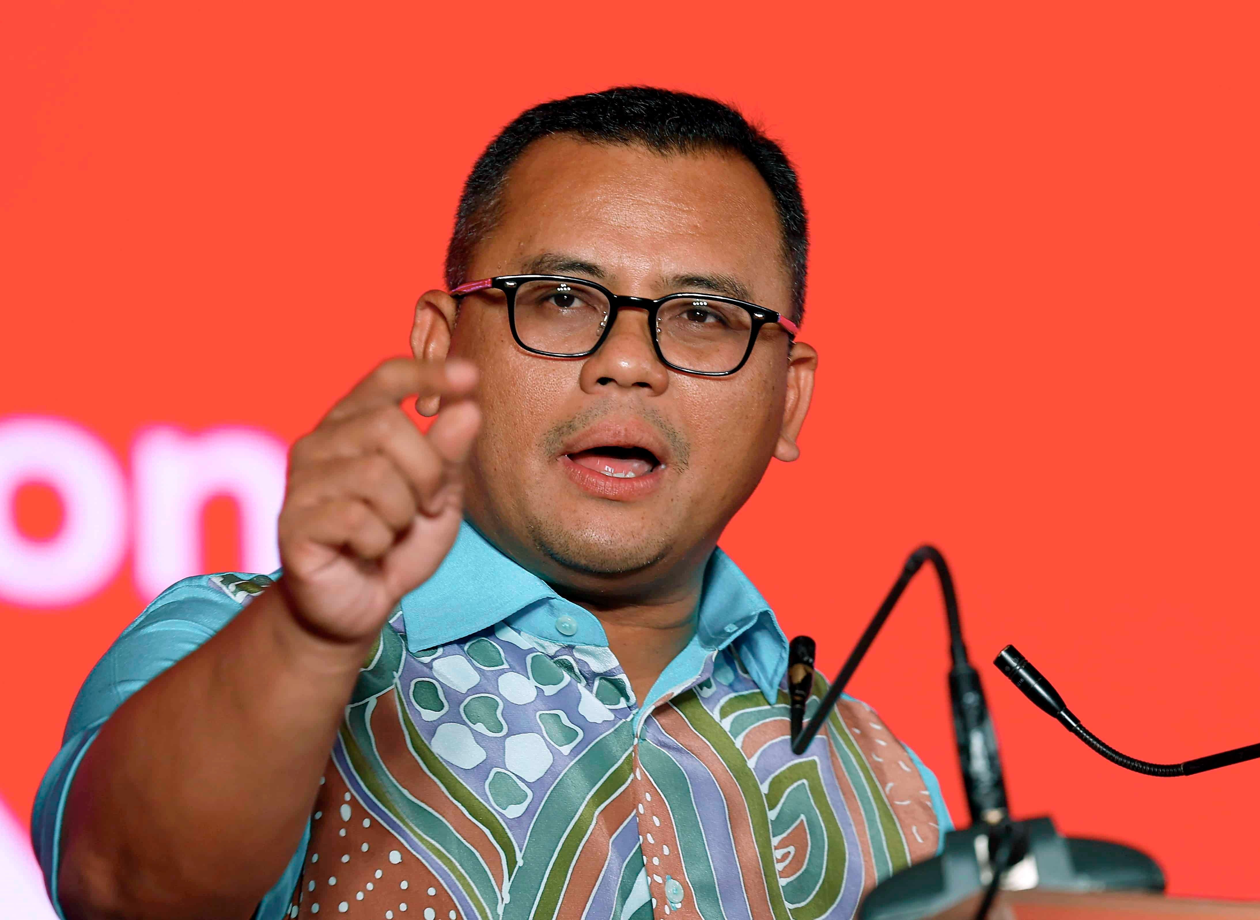 不实指控批逾百英亩土地  雪大臣将起诉峇德鲁希山