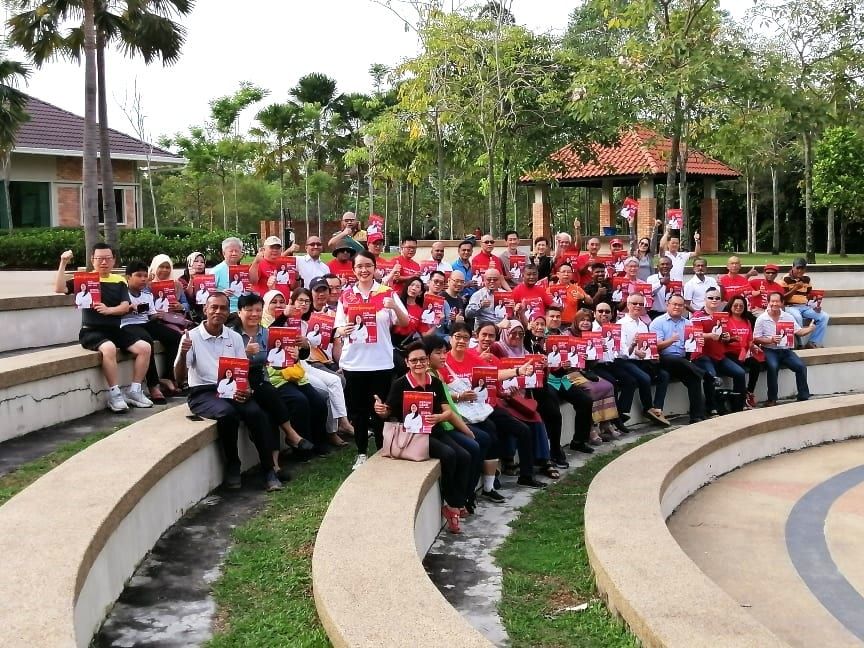 黄美诗推选区5年成绩单 汇报发展.拨款.社区演进