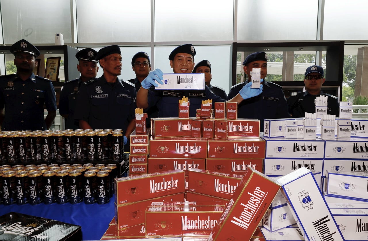 Customs Dept foils attempt to smuggle cigarettes, alcohol worth nearly RM4 mln