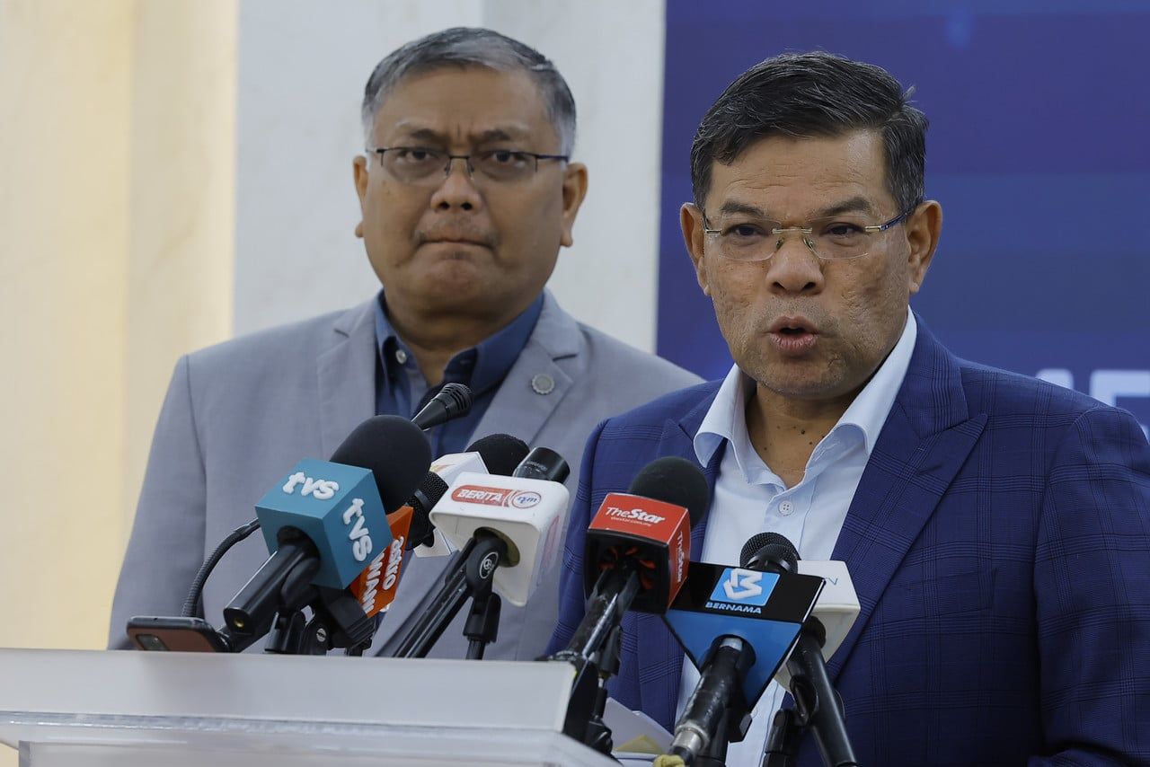 遣返被拒入境者今后由航空公司负责  内长：须确保乘客有回程机票