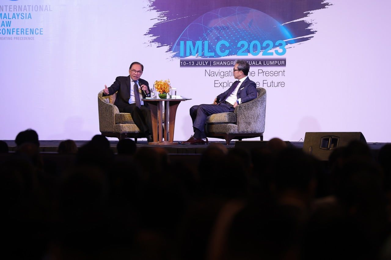 安华将向统治者理事会呈修宪建议    解决大马女性海外产子公民权课题