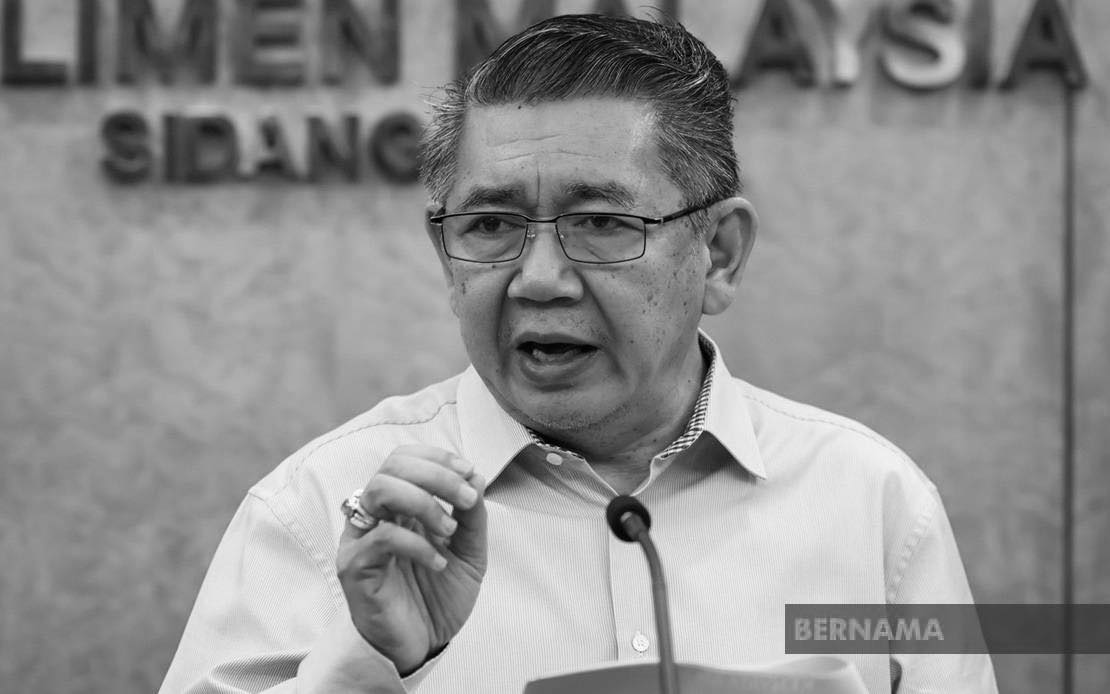 Salahuddin Ayub meninggal dunia