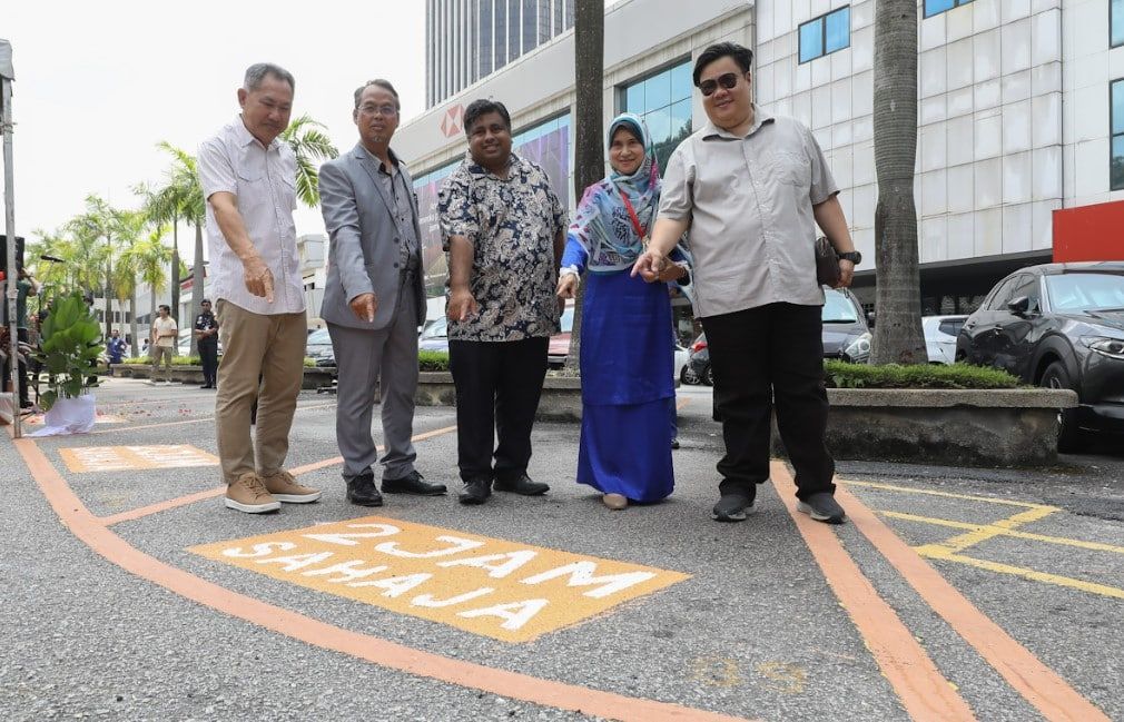 限时泊车2小时反应理想  灵市厅拟扩至更多商业区