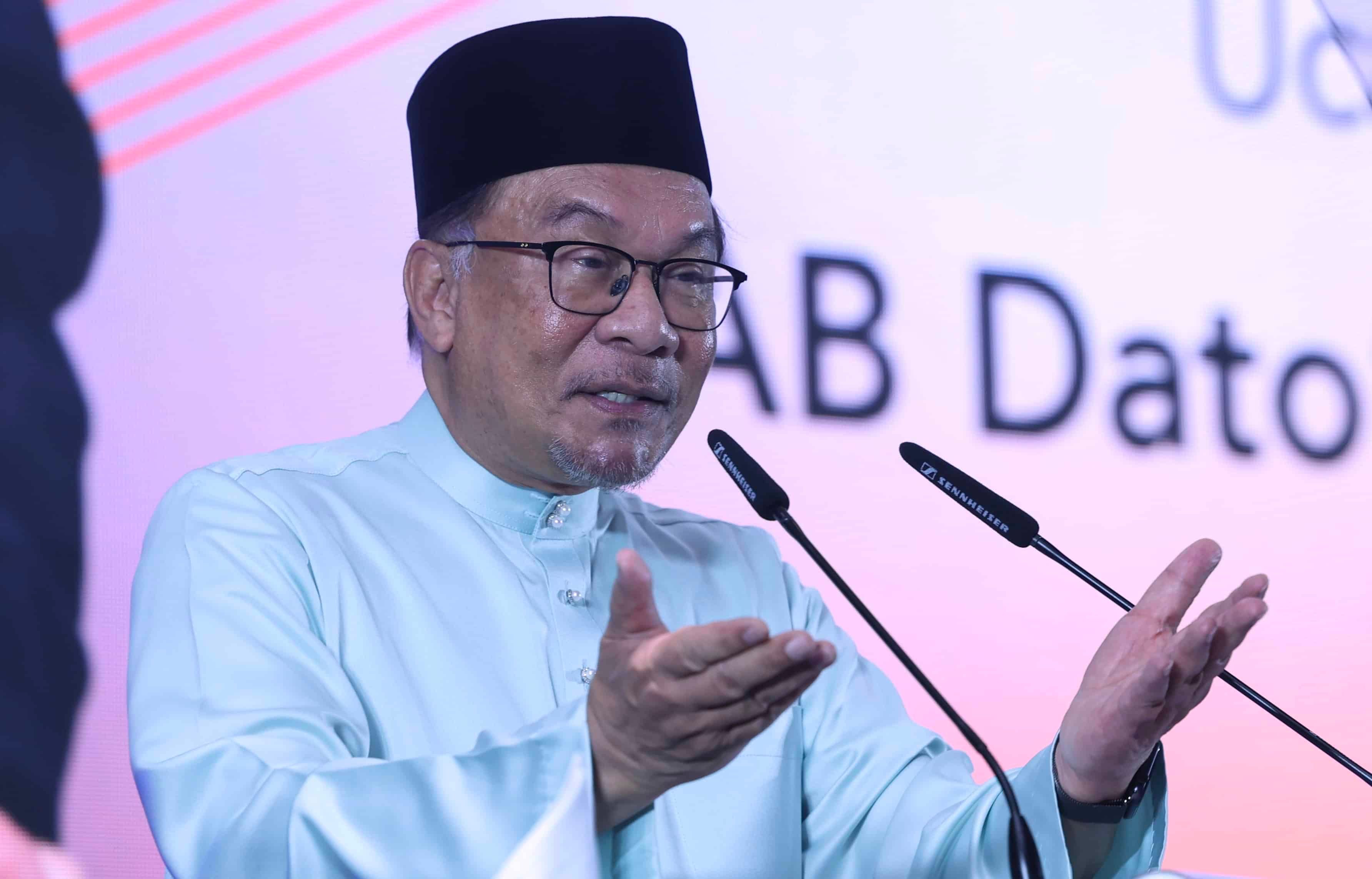 安华宣布拨款5亿予新山中央医院