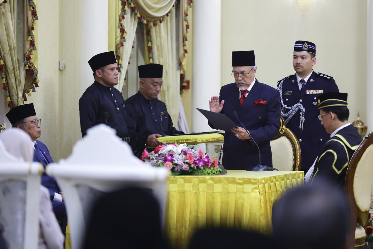 砂议长宣誓任代州元首