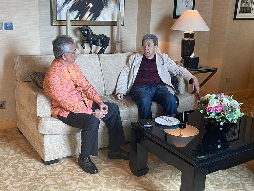 Agong berkenan berangkat ziarah Sultan Selangor di London