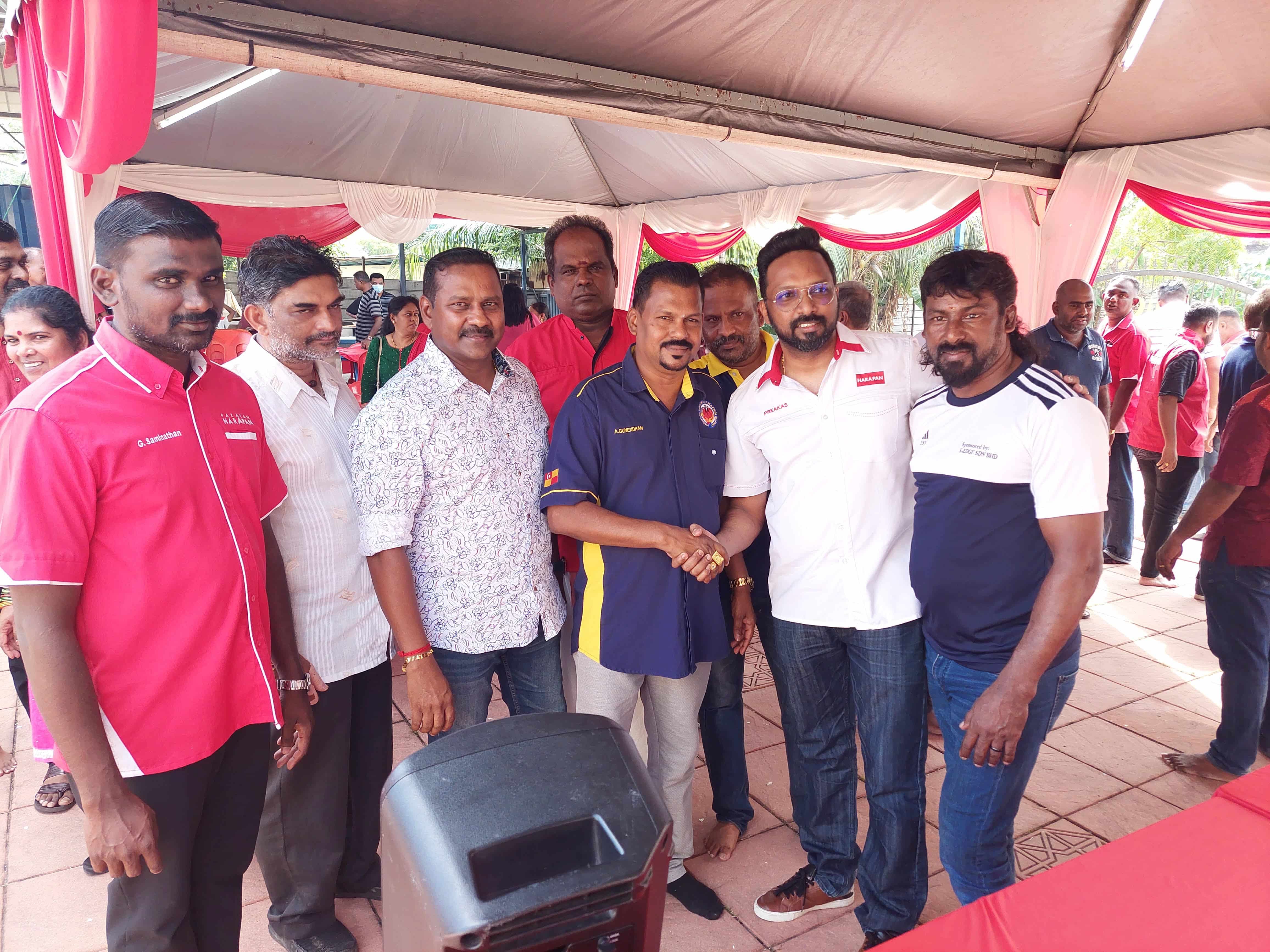 கோத்தா கெமுனிங் தொகுதியில் அடிப்படை வசதிப் பிரச்சனைகளுக்குத் தீர்வு காண்பேன்- வேட்பாளர் பிரகாஷ் வாக்குறுதி