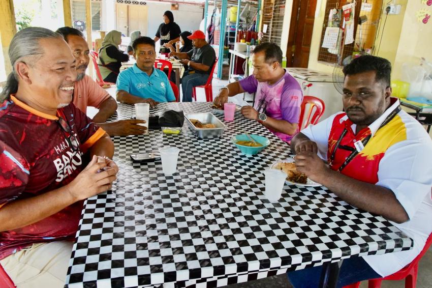 தீவிர வாக்கு வேட்டையில் கோலசிலாங்கூர் புக்கிட் மெலாவத்தி வேட்பாளர் தீபன்