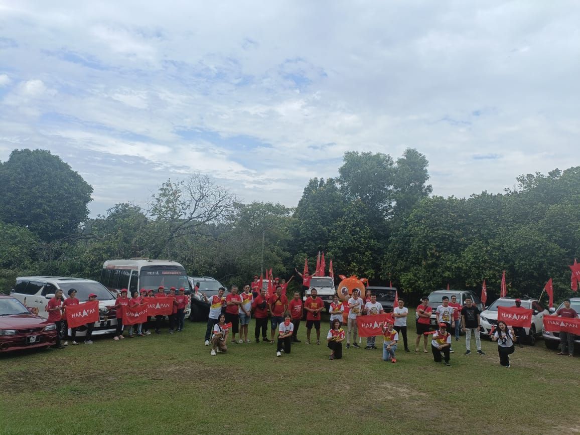 （视频）王诗棋车队游行造势  号召选民812出门投票