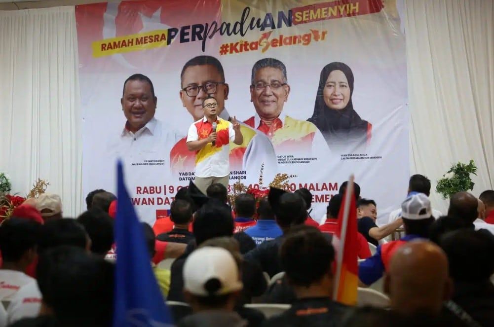 大臣：稳定政局加速经济复苏  团结政府以表现说服外资