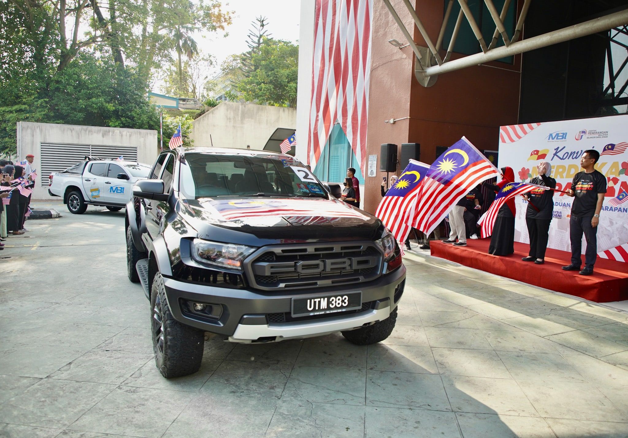 MBI instils patriotism through charitable activities