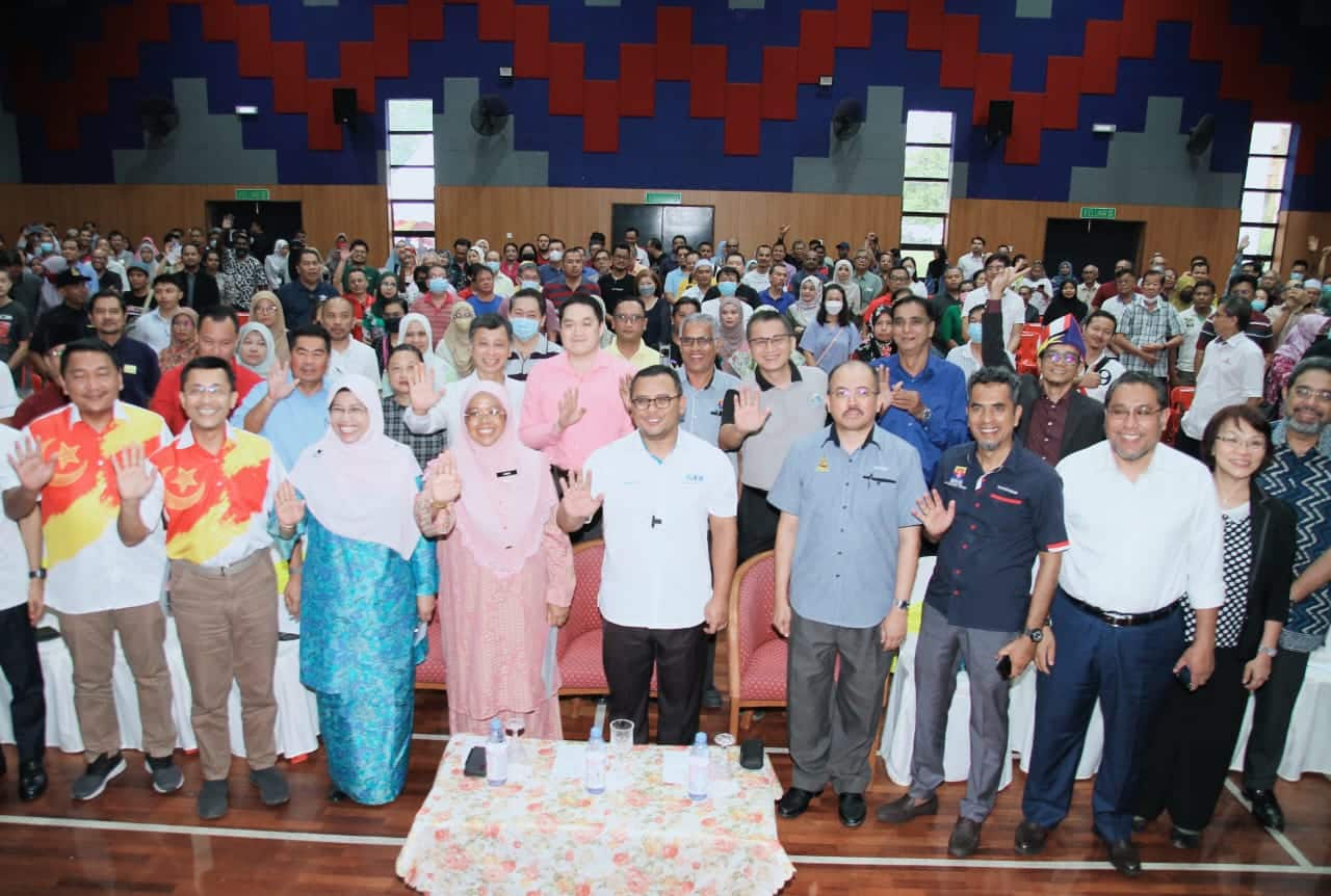 Negeri bantu 601 pemilik kediaman Taman Putra Perdana terima hak milik