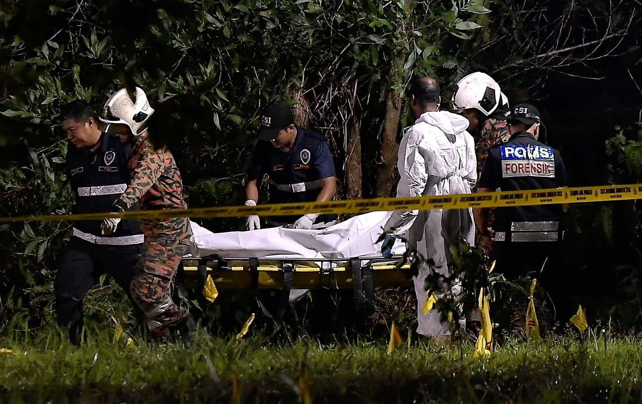 Elmina air crash: 10 forensic personnel performing autopsy on victims