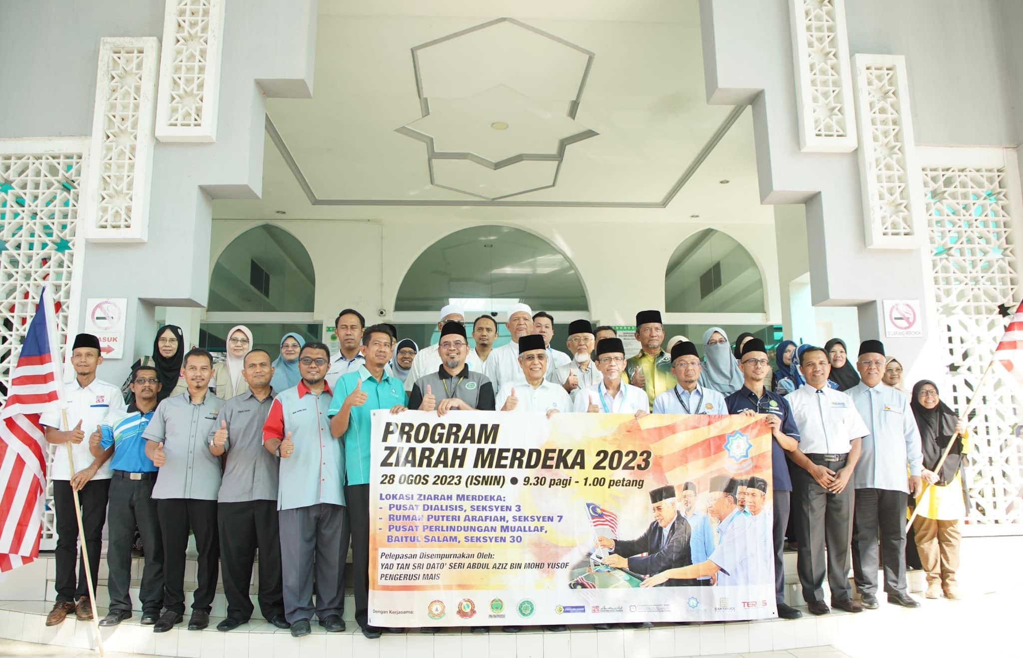 MAIS bawa 50 peserta ziarah pusat dialisis, rumah perlindungan wanita, mualaf sempena merdeka