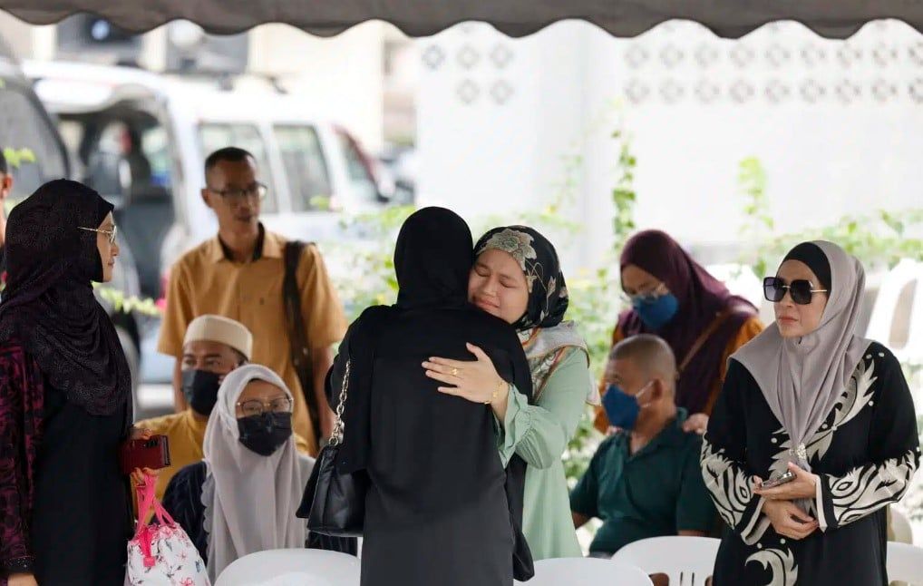 坠机事故：9死者身份已确认  雪总警长：今早允领尸安葬