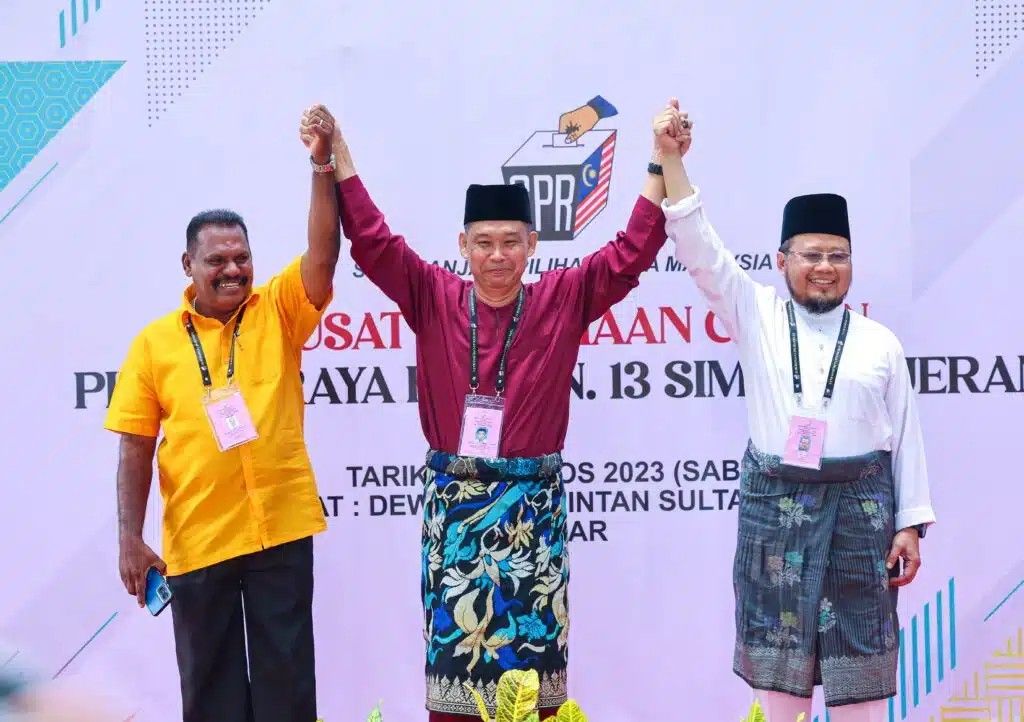 சிம்பாங் ஜெரம், பூலாய் இடைத்தேர்தல்களில் ஹரப்பானுடன்  மும்முனைப் போட்டி