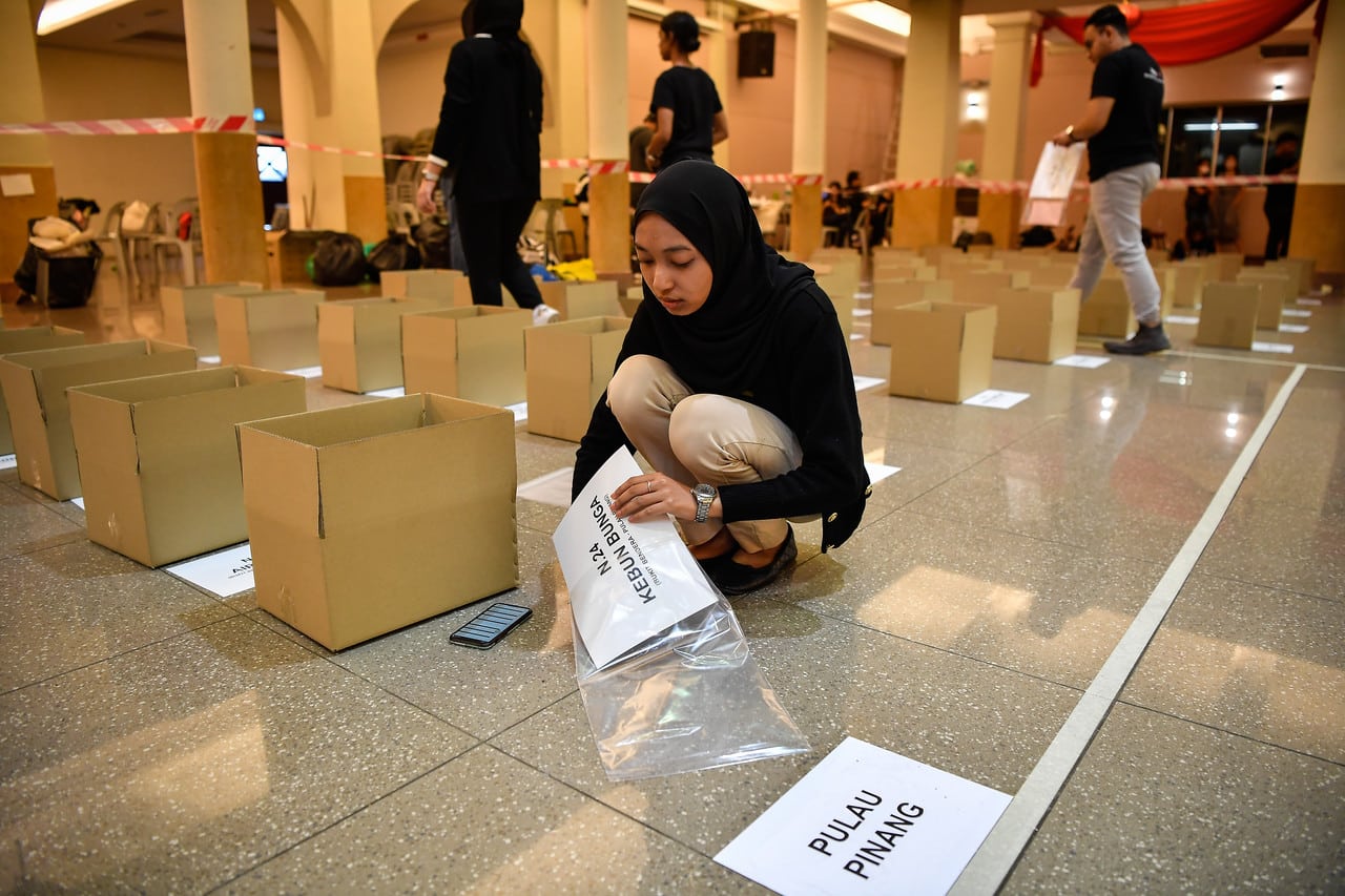 Unsatisfactory number of postal votes collected from Malaysians in Singapore