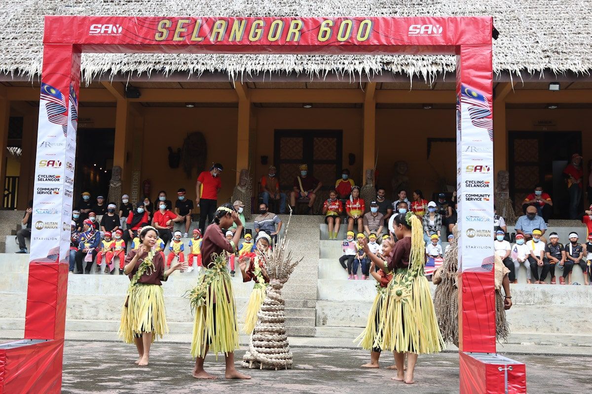 பூர்வீகக் குடியினர் சட்டம் 134 பல அம்சங்களை உள்ளடக்கியுள்ளது