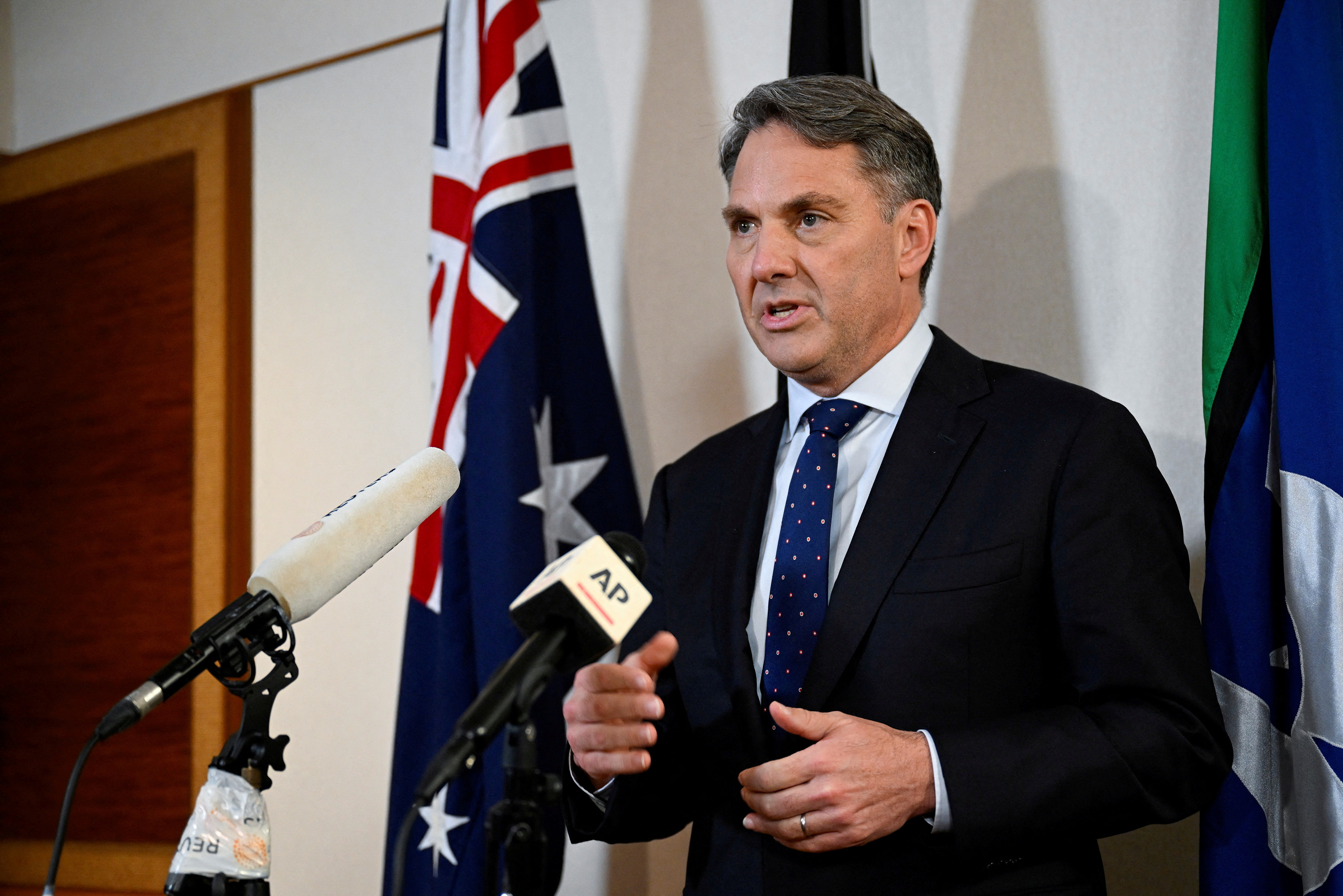 Australia says it will conduct more joint patrols with Philippines in South China Sea