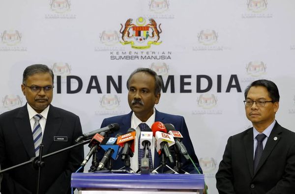 முற்போக்கு ஊதிய முறை அமலாக்கத்தின் போது வெ.1,500 குறைந்தபட்ச ஊதியம் நிலை நிறுத்தப்படும்! அமைச்சர் சிவகுமார் அறிவிப்பு